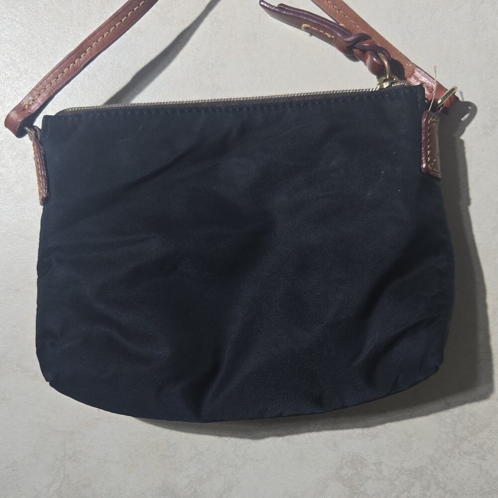 Dooney & Bourke Navy Crossbody Bag with Zip Closure Adjustable Strap Gold - Picture 9 of 12